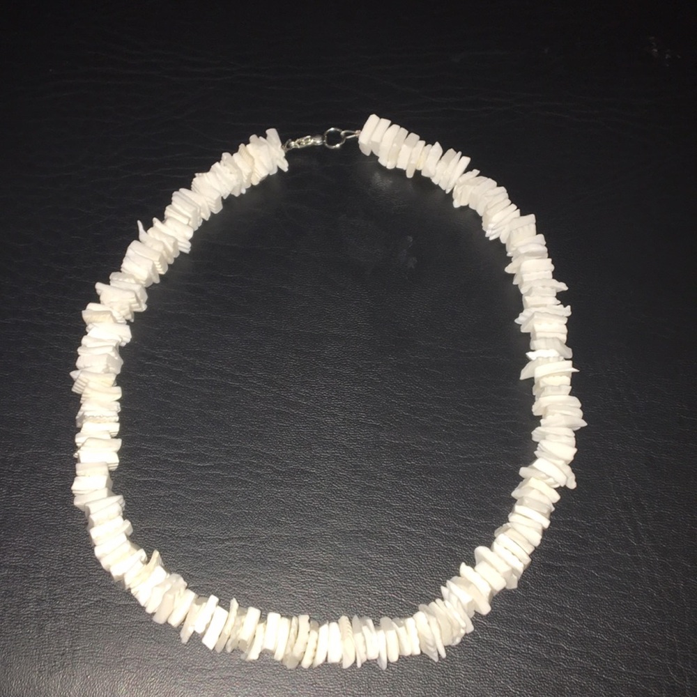 Tropical Hawaiian Beach Puka Chip Shell Choker